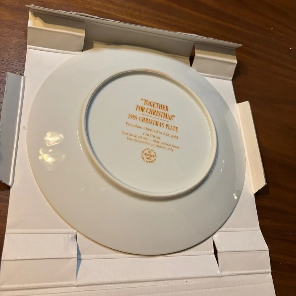 Avon bears plate christmas